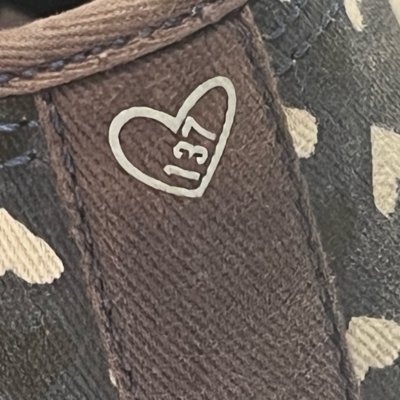 Taylor Swift Keds Women’s Shoes Size 8 Champion Hearts 1989 Trendy Era Swiftie - Picture 5 of 11